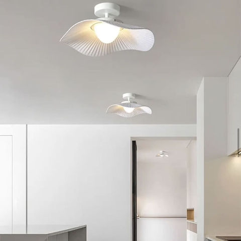 Стельовий світильник Lotus у білому корпусі Ø 45 см