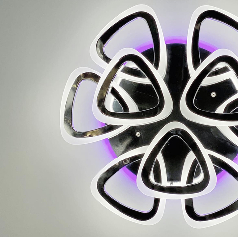 Світлодіона LED люстра на 6+3 ріжки трикутної форми