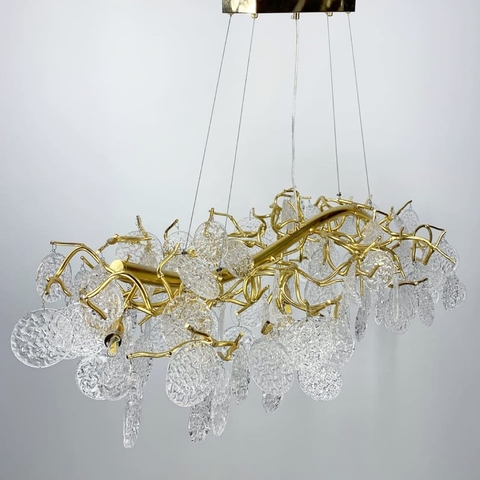 Видовжена люстра у формі гілочки з пелюстками