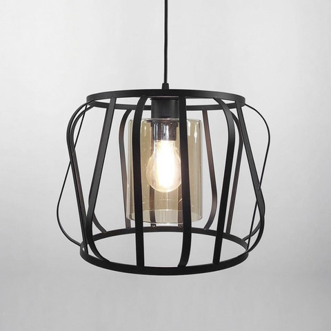 Подвесной светильник с янтарным плафоном в черном корпусе 32×23 см