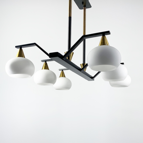 Люстра на 6 белых плафонов в черном корпусе 72 см