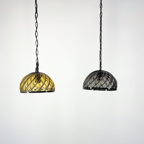 Подвесной светильник с открытым стеклянным плафоном