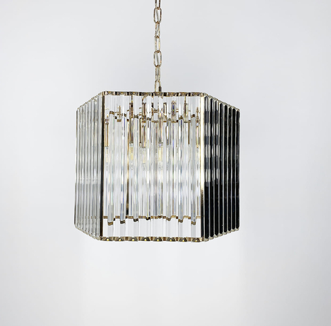 Кришталева люстра шестикутної форми