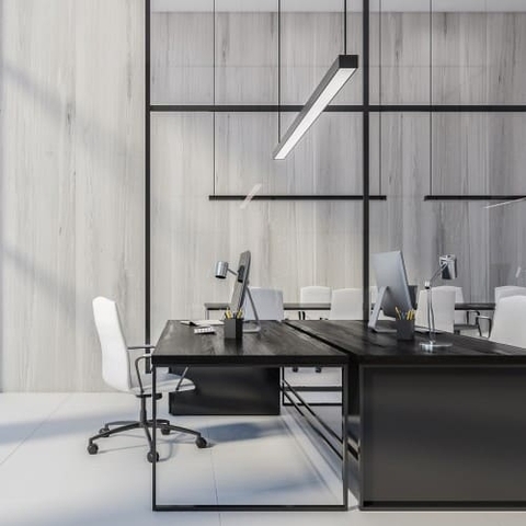 Видовжений мінімалістичний світильник