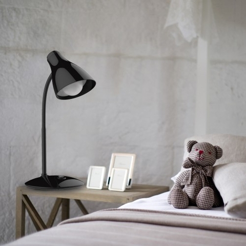 Сучасна настільна лампа чорного кольору