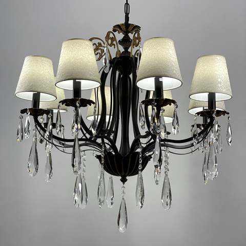 Кришталева люстра з абажурами