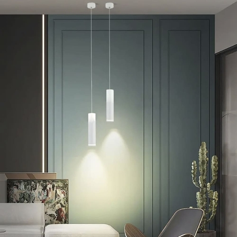 Світильник у білому корпусі 28х8 см потужністю 18W із захистом для очей