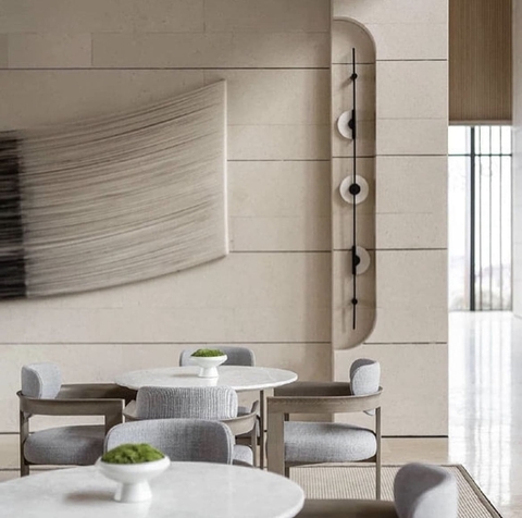 Видовжений настінний світильник Alabaster Sconce із акриловими пластинами