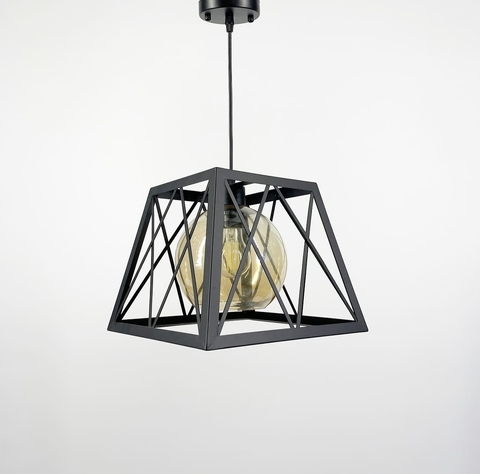 Светильник лофт с янтарным плафоном в корпусе черного цвета 23х29 см