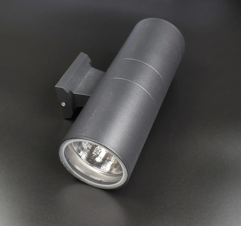 Ліхтар вуличний у чорному кольорі