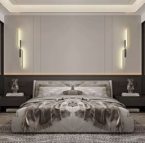 Правий настінний світильник у чорному корпусі 60 см