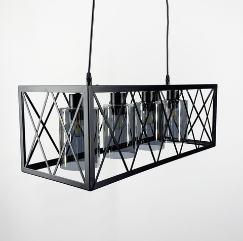Підвісна люстра в металевому корпусі з плафонами 