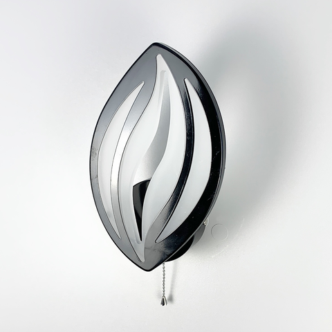 Бра LED в форме лепестка черного цвета