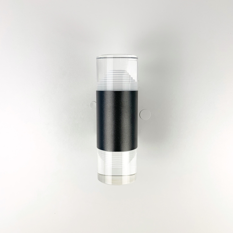 Светильник черного цвета с прозрачным акрилом