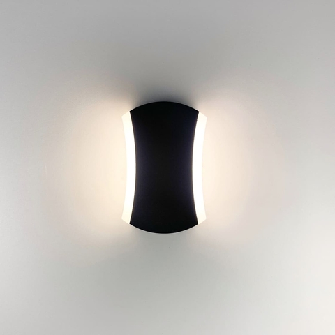 Фасадный светильник