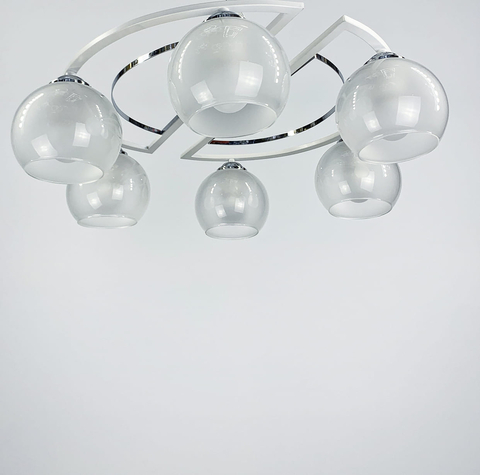 Білосніжна стельова люстра на 6 плафонів Ø 58 см