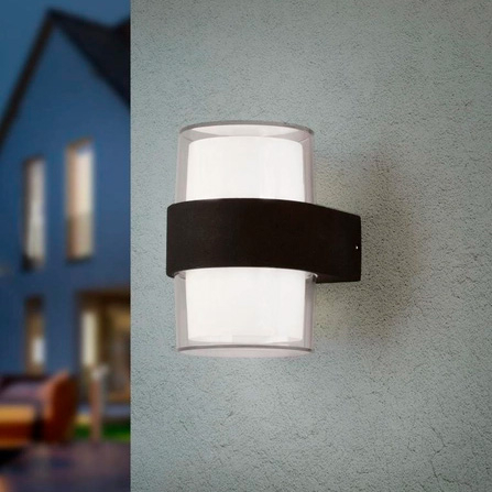 Фасадный продолговатый светильник с двусторонним светом