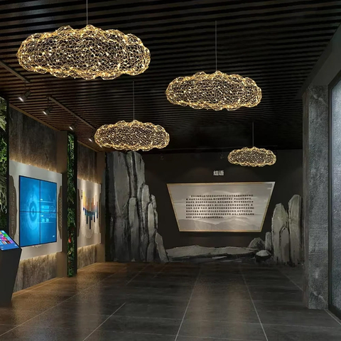 Декоративна люстра-хмаринка LED CLOUD у золотому корпусі 60х37 см