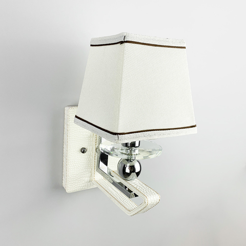 Бра з класичним тканинним абажуром та екошкірою 