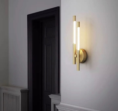 Бра з вбудованими світлодіодами в корпусі латунь