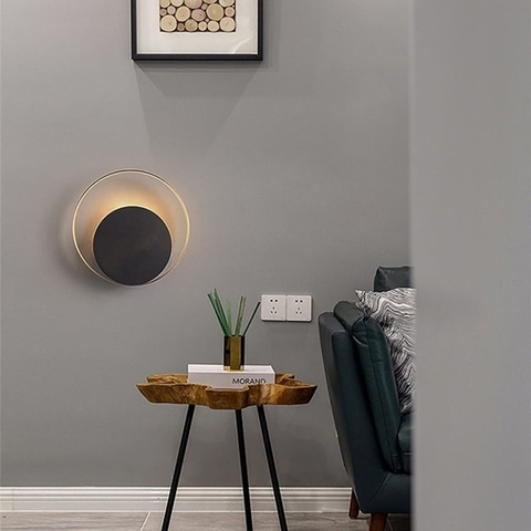 Настінне бра Liberty із латунною фурнітурою