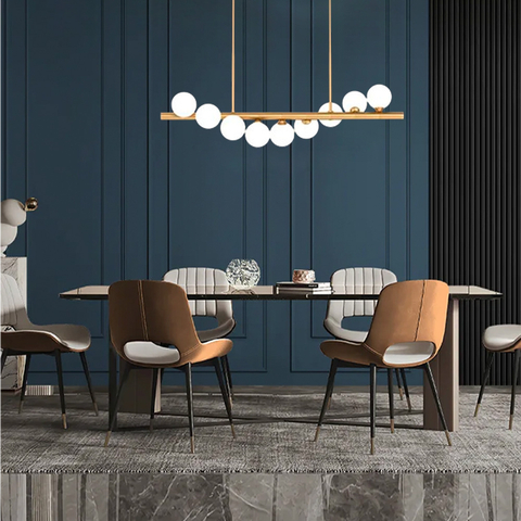 Видовжена латунна люстра BALLS WAVE з 9 білими плафонами