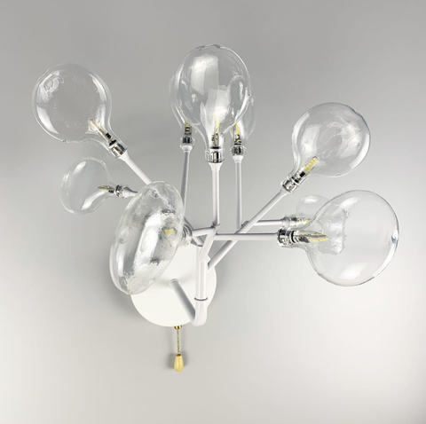 Флористичний настінний світильник  у білому корпусі