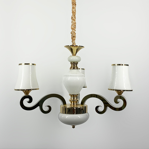 Люстра із світлодіодним золотим корпусом та 3-ма білими плафонами