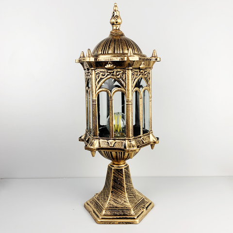 Вуличний ліхтар на ніжці у кольорі застаріле золото