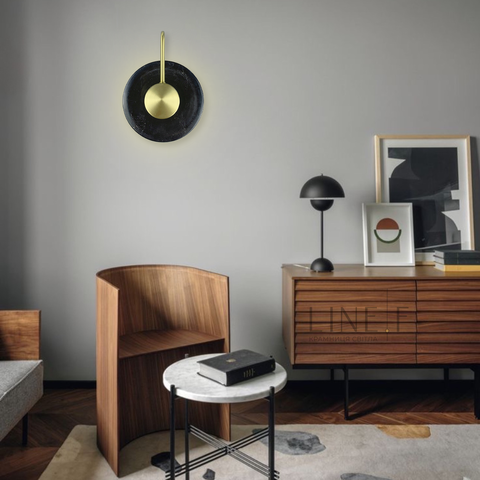 Заворожуюча модель бра VINCENT з справжнього каміння з чорним мармуром