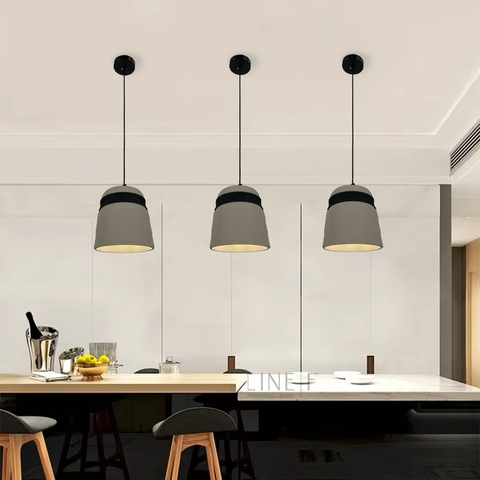 Подвес с бетонным плафоном и черным основанием