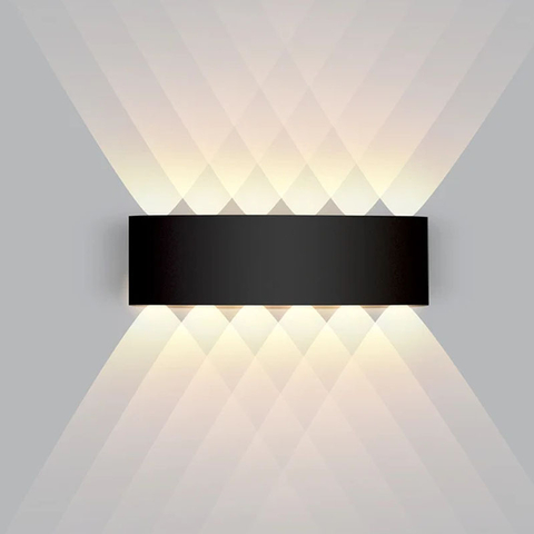 Фасадный светильник на 12 линз в черном цвете корпуса 3000K