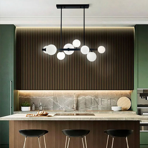 Удлиненная черная люстра-молекула на 8 белых плафонов 75 см