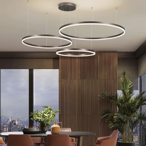 Світлодіодна люстра на три кільця у чорному каркасі 60+50+40 см