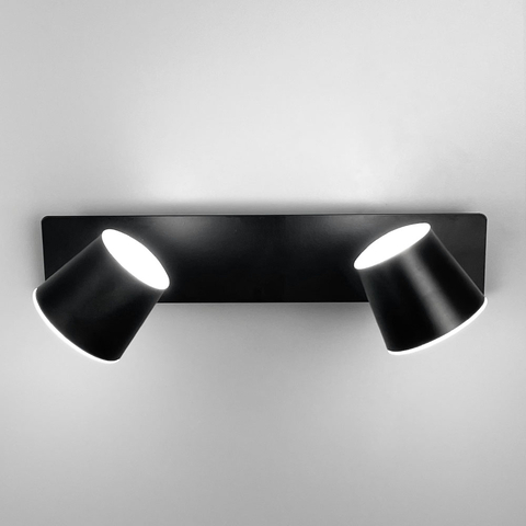 Черное LED бра с двумя регулирующими точками света 32х14 см