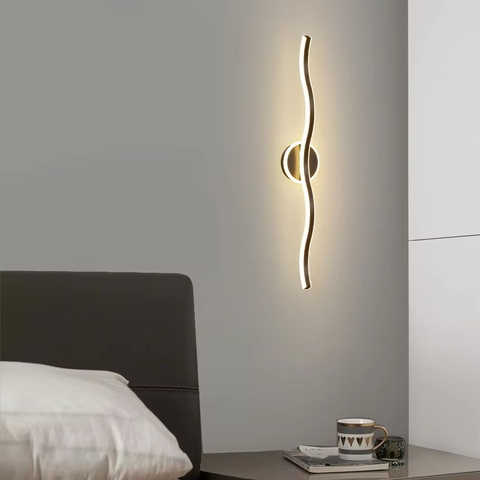 Чорне видовжене хвилеподібне бра 80 см 4000K