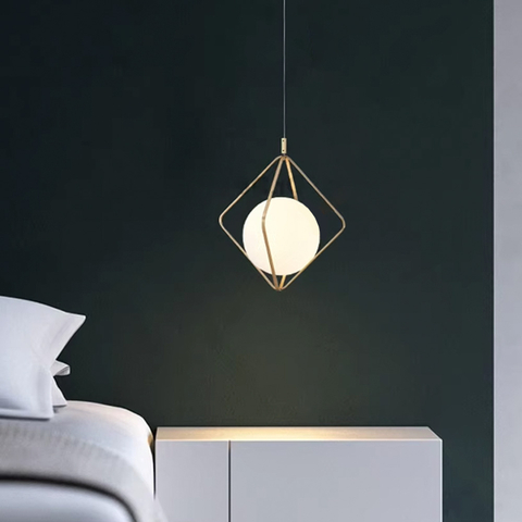 Латунний підвісний світильник із білим плафоном Ø 27 см