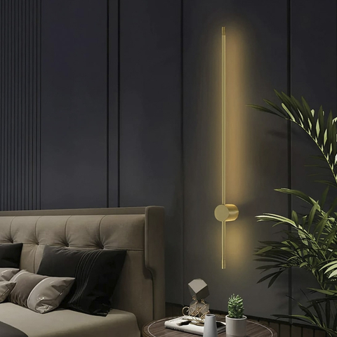 Сучасне лінійне бра в латунному каркасі довжиною 100 см