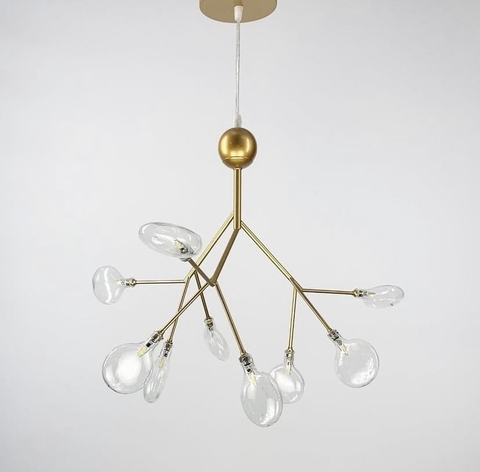 Світильник з імітацією гілочки у золотому корпусі з прозорими плафонами