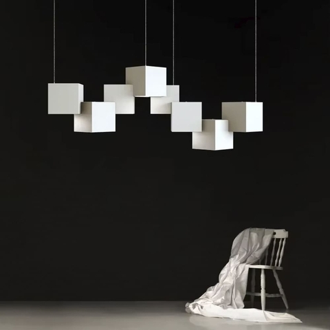 Сучасна геометрична люстра CUBE у білому корпусі