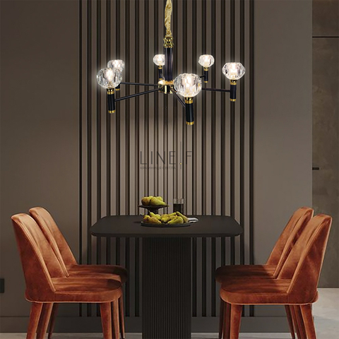 Елегантна люстра на 6 ламп з скляними плафонами