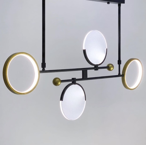 Люстра в геометрической форме со встроенными светодиодами