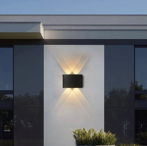 Двухсторонний фасадный светильник на 4 линзы 3000K