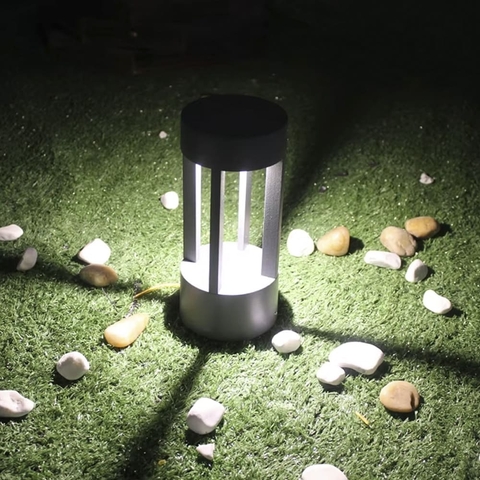 Ландшафтний чорний світильник 20х10 см