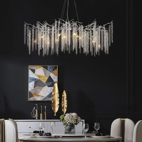 Видовжена вишукана срібна люстра із кришталевими підвісами у корпусі 100 см