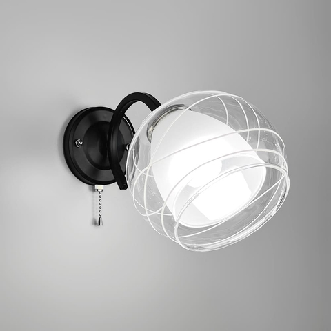 Бра в черном корпусе на 1 двойной плафон