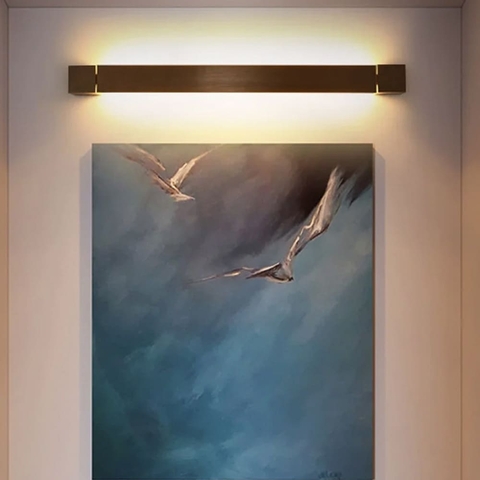 Сучасні лінійні бра в чорному кольорі корпусу 73 см