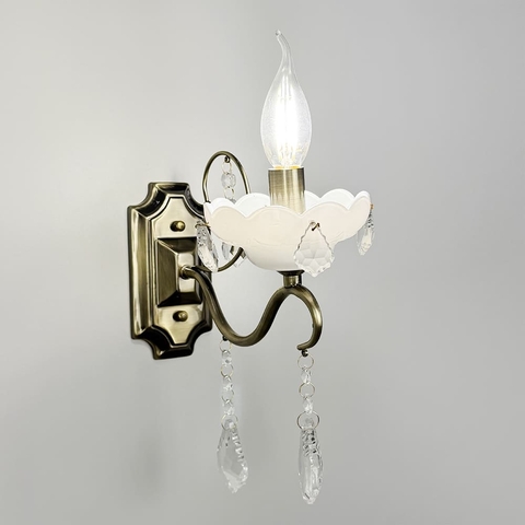 Класичне бра-підсвічник у сатиновому корпусі 