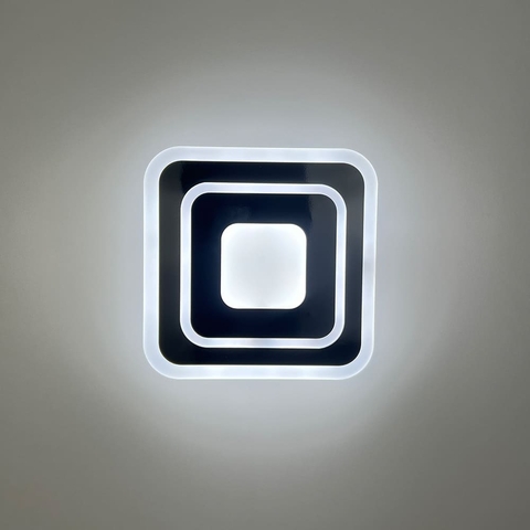 Світлодіодний чорний світильник з матовим акрилом 30х30 см