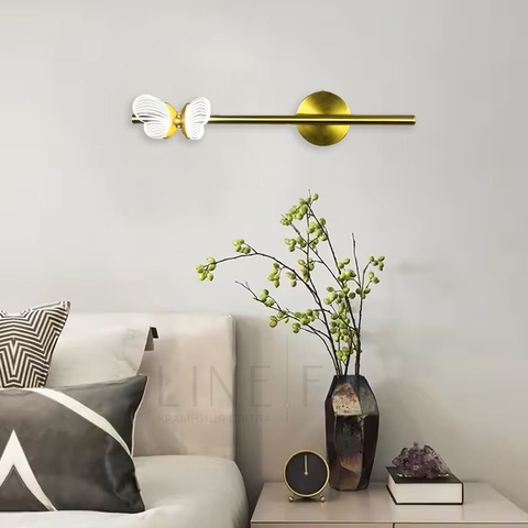 Бра з метеликом зліва у латунному корпусі 46 см